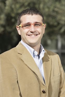 Carlos Espatolero Carlos Espatolero