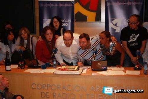 Javier Vázquez, Rafael Moyano y su equipo durante el aniversario Javier Vázquez, Rafael Moyano y su equipo durante el aniversario
