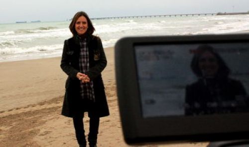 Silvia Lario es la presentadora de "Se escribe con jota" Silvia Lario es la presentadora de "Se escribe con jota"